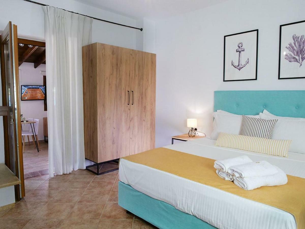 Komitsa Luxury Apartments Неа-Рода Экстерьер фото
